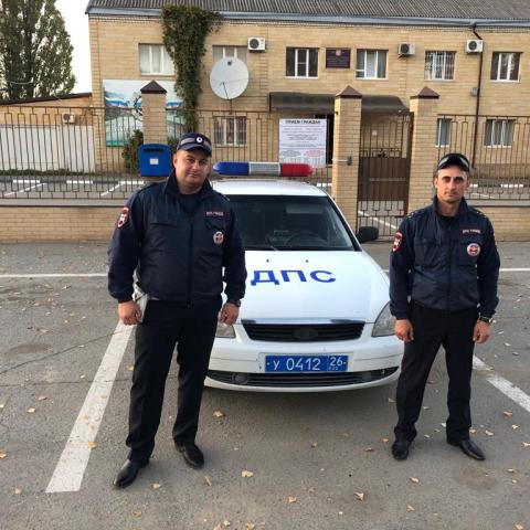 Потерявшегося пожилого грибника помогли разыскать инспекторы ДПС на Ставрополье